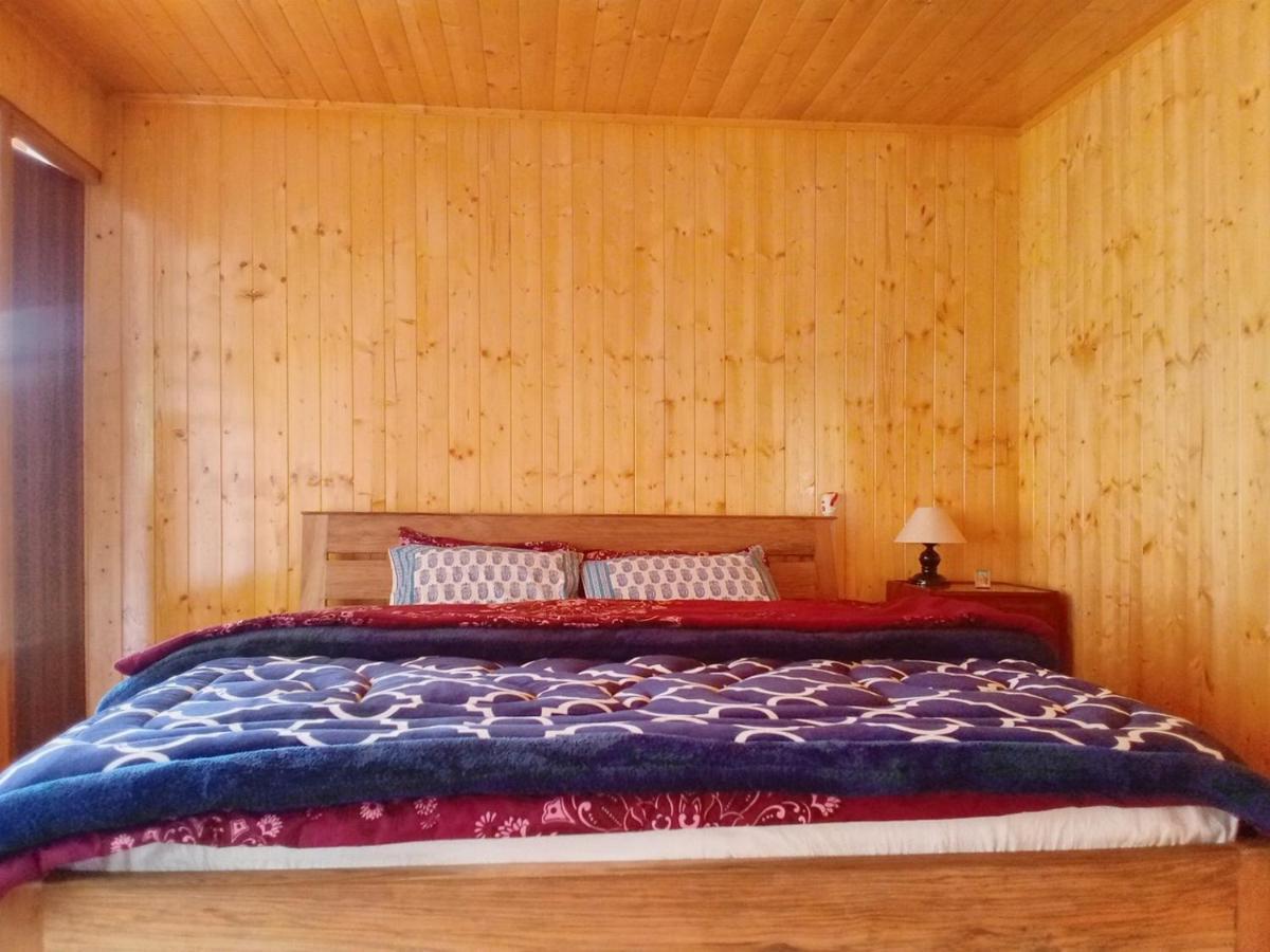 Log Cabin In The Woods Bed & Breakfast Gangtok Bagian luar foto