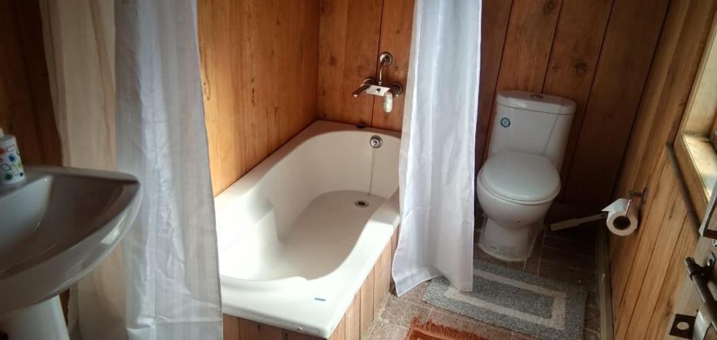 Log Cabin In The Woods Bed & Breakfast Gangtok Bagian luar foto